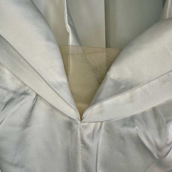 Throw the Bouquet Gown White Satin Off-Shoulder High Split Dress 1X - Picture 6 of 11